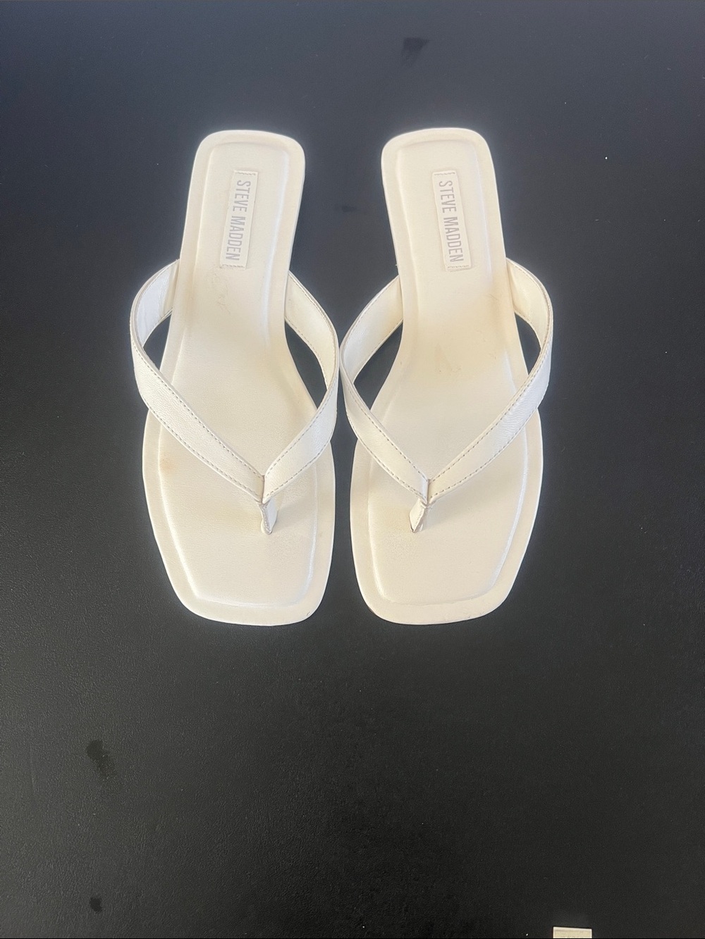 Steve Madden Cream Square-Toe Thong Sandals, size 8.5, Women's